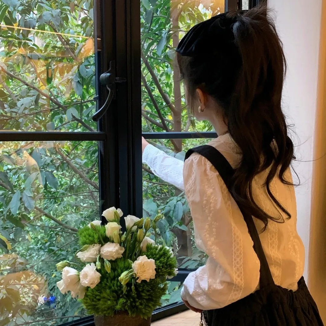 回首红颜撼山河